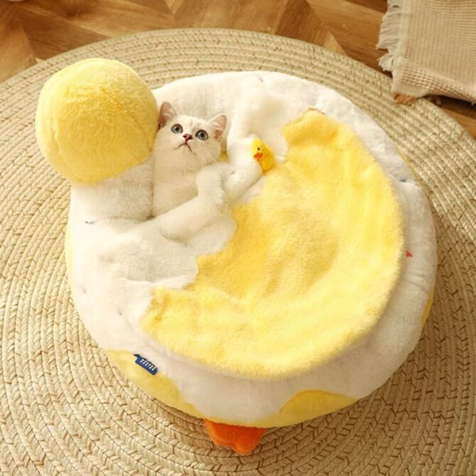 Winter Warm Donut Duck Four Seasons Universal Cat Nest