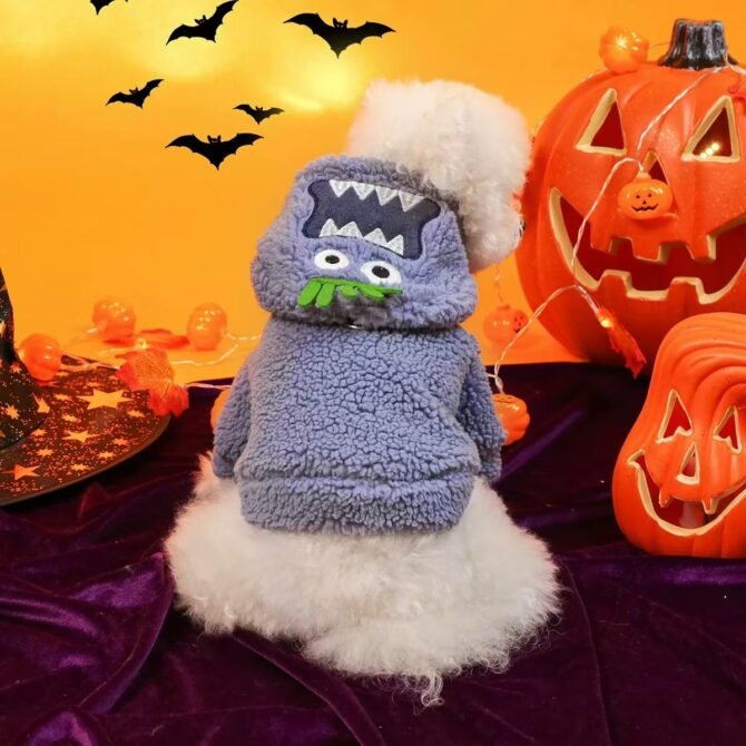 Halloween pet clothes, small dogs, autumn and winter dog hoodies